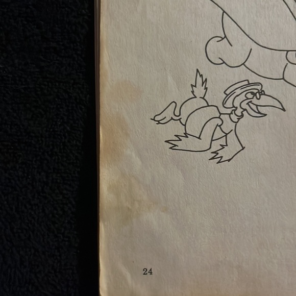 Walt Disney’s Story of Dumbo book and read-along record - Picture 5 of 8